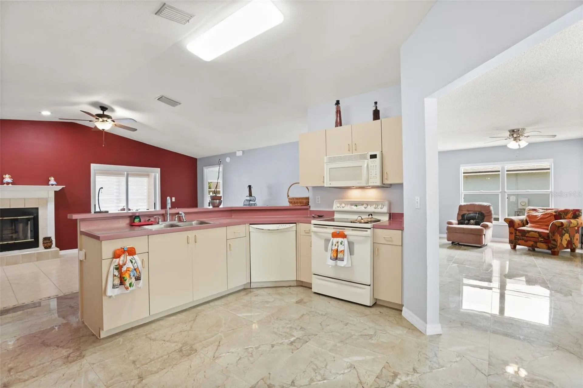 329 Lake Daisy Loop Winter Haven FL 33884