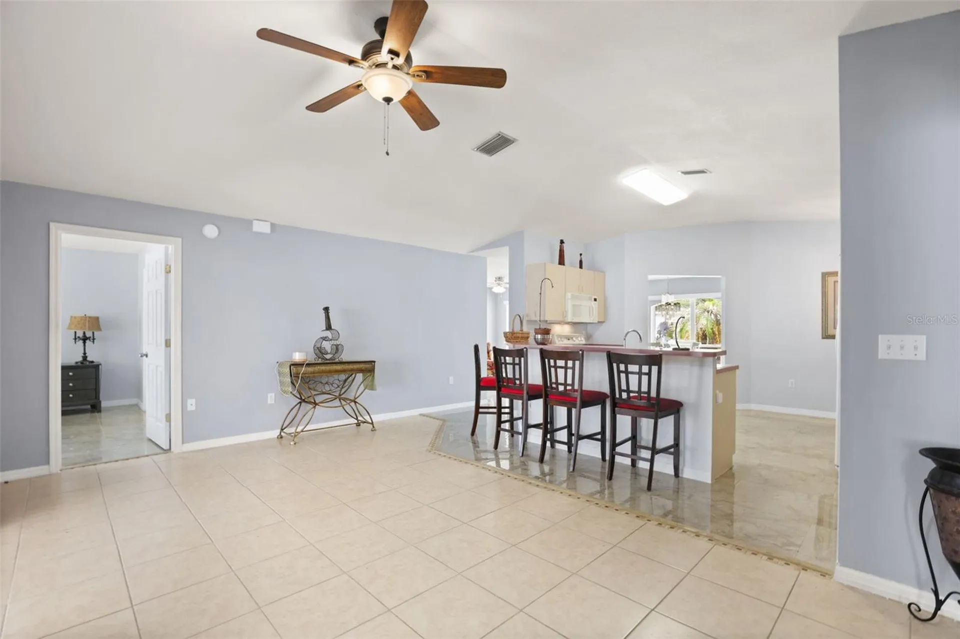 329 Lake Daisy Loop Winter Haven FL 33884