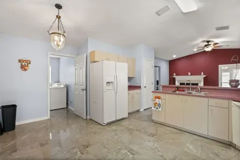 329 Lake Daisy Loop Winter Haven FL 33884