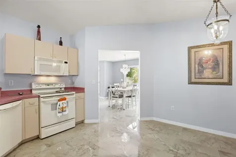 329 Lake Daisy Loop Winter Haven FL 33884