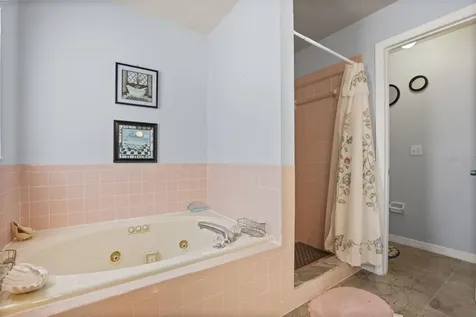 329 Lake Daisy Loop Winter Haven FL 33884