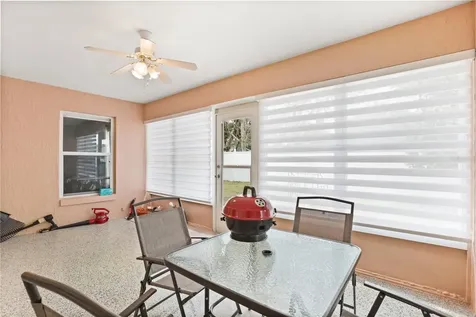 329 Lake Daisy Loop Winter Haven FL 33884