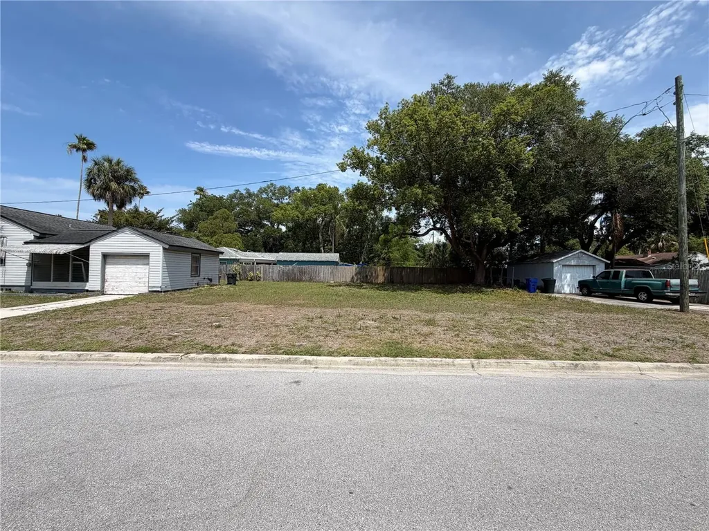 453 San Salvador Drive Dunedin FL 34698