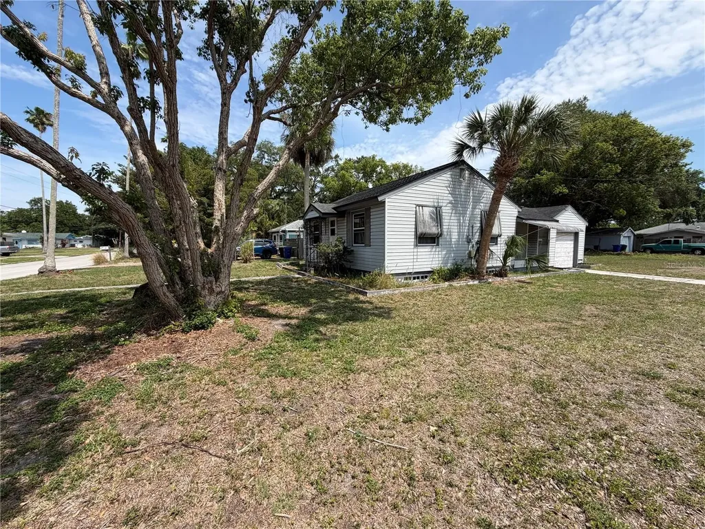 453 San Salvador Drive Dunedin FL 34698