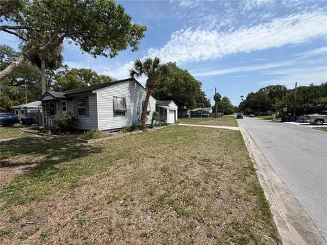 453 San Salvador Drive Dunedin FL 34698