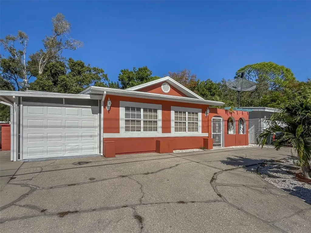 3957 Proctor Road Sarasota FL 34233