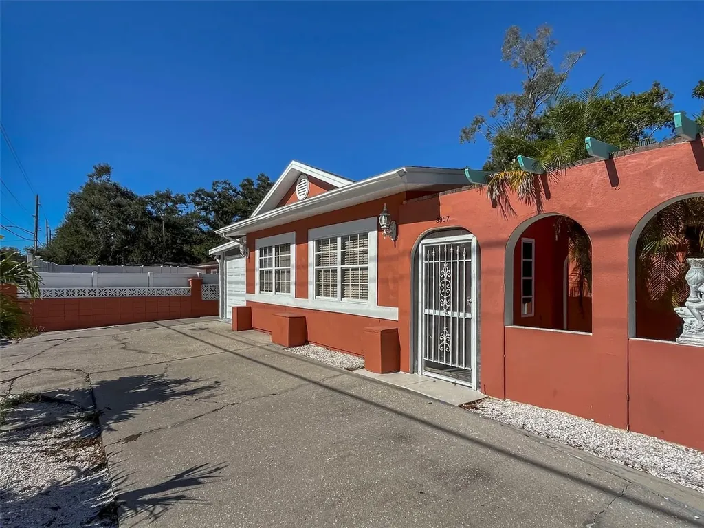3957 Proctor Road Sarasota FL 34233