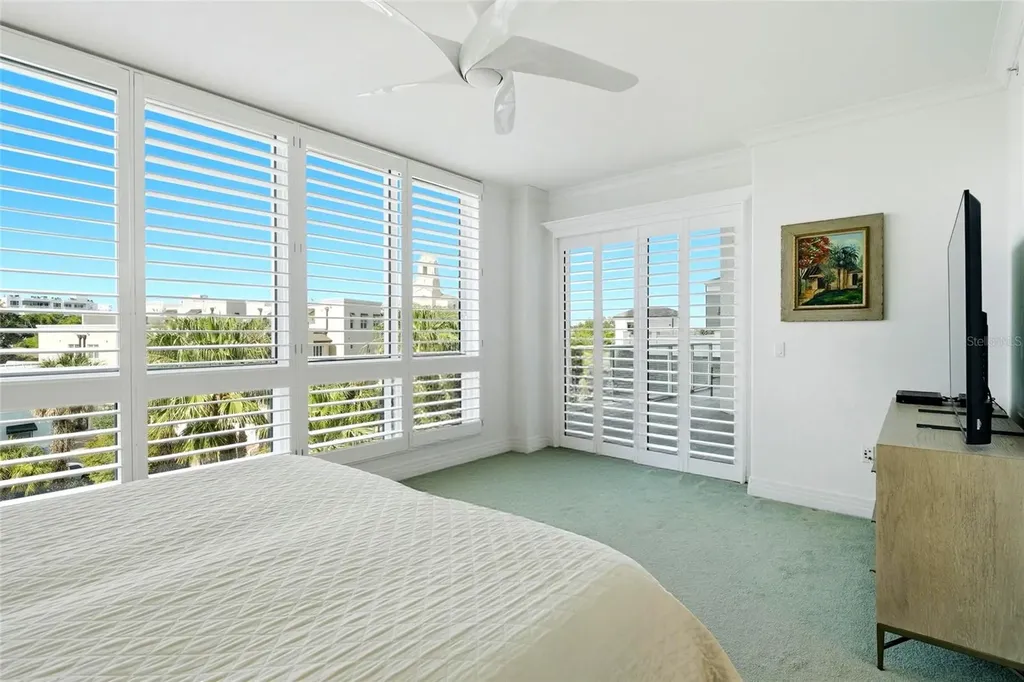 400 Beach Drive NE St Petersburg FL 33701