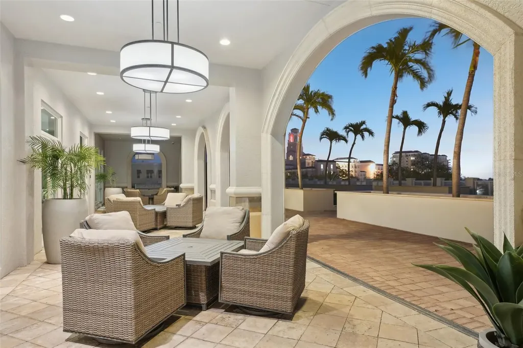 400 Beach Drive NE St Petersburg FL 33701