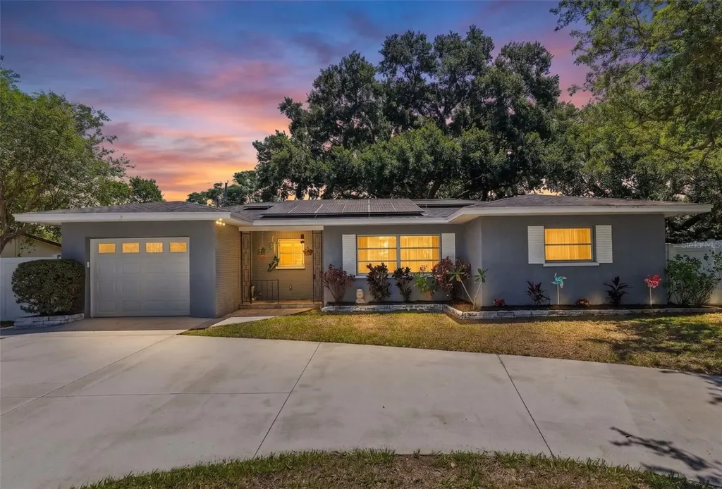 983 Emerson Drive Dunedin FL 34698