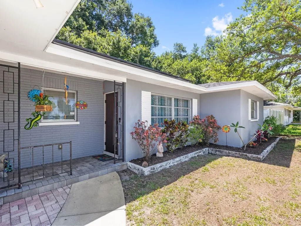 983 Emerson Drive Dunedin FL 34698