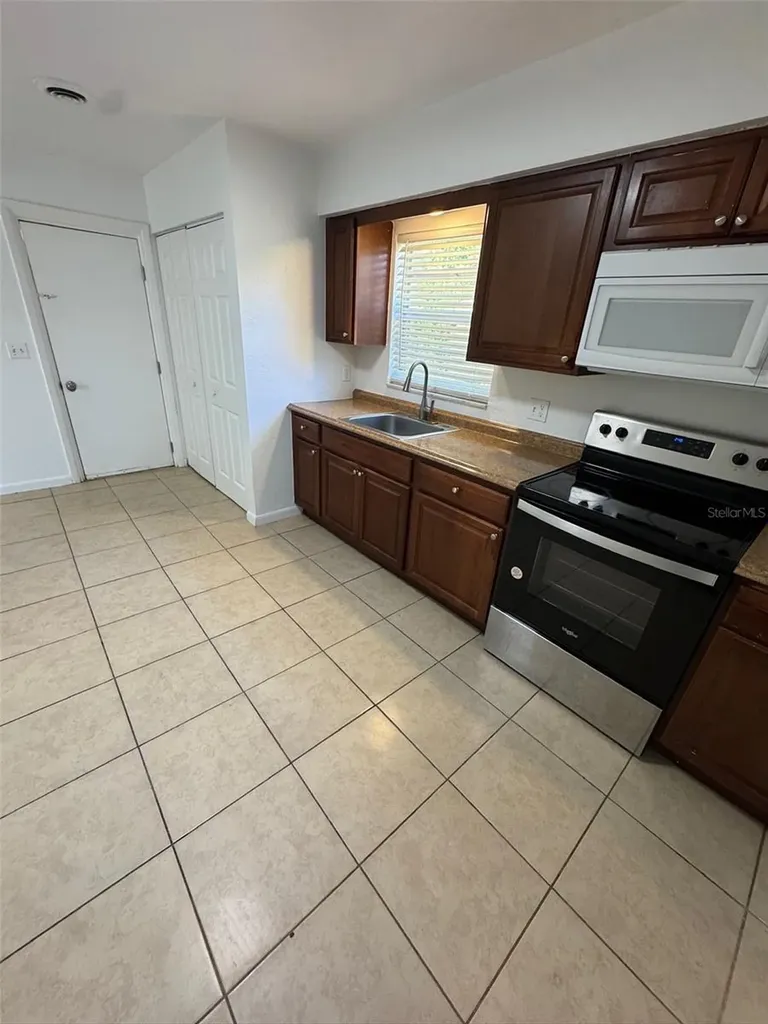 1631-1631 NE 71st Street Ocala FL 34479