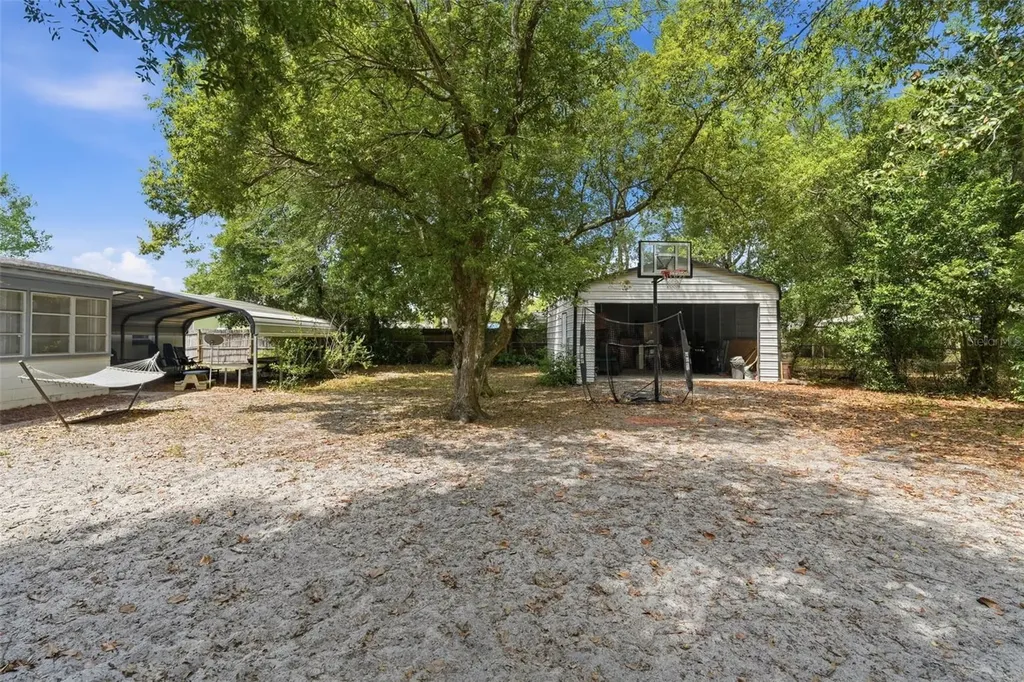 1713 Pine Avenue Deland FL 32724