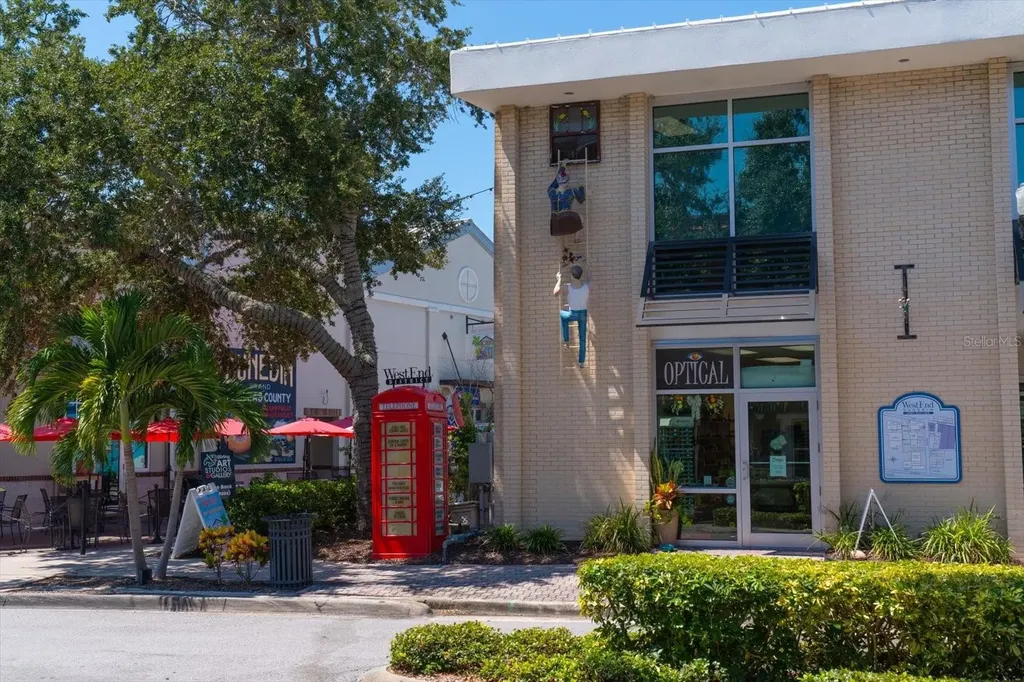 1101 Victoria Drive Dunedin FL 34698