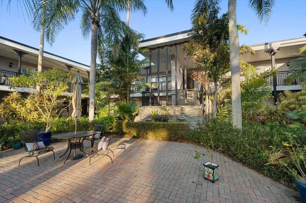 1101 Victoria Drive Dunedin FL 34698