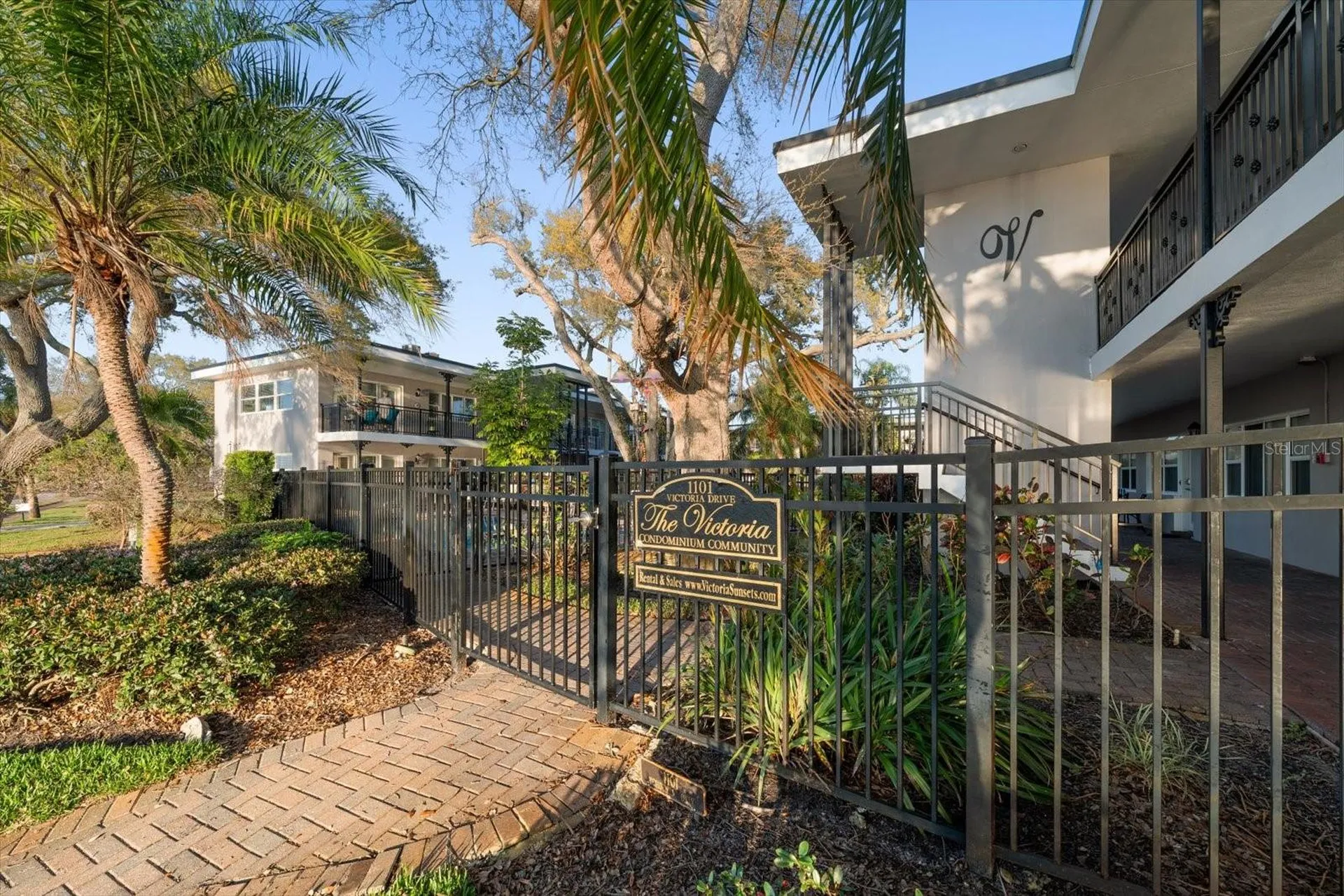 1101 Victoria Drive Dunedin FL 34698