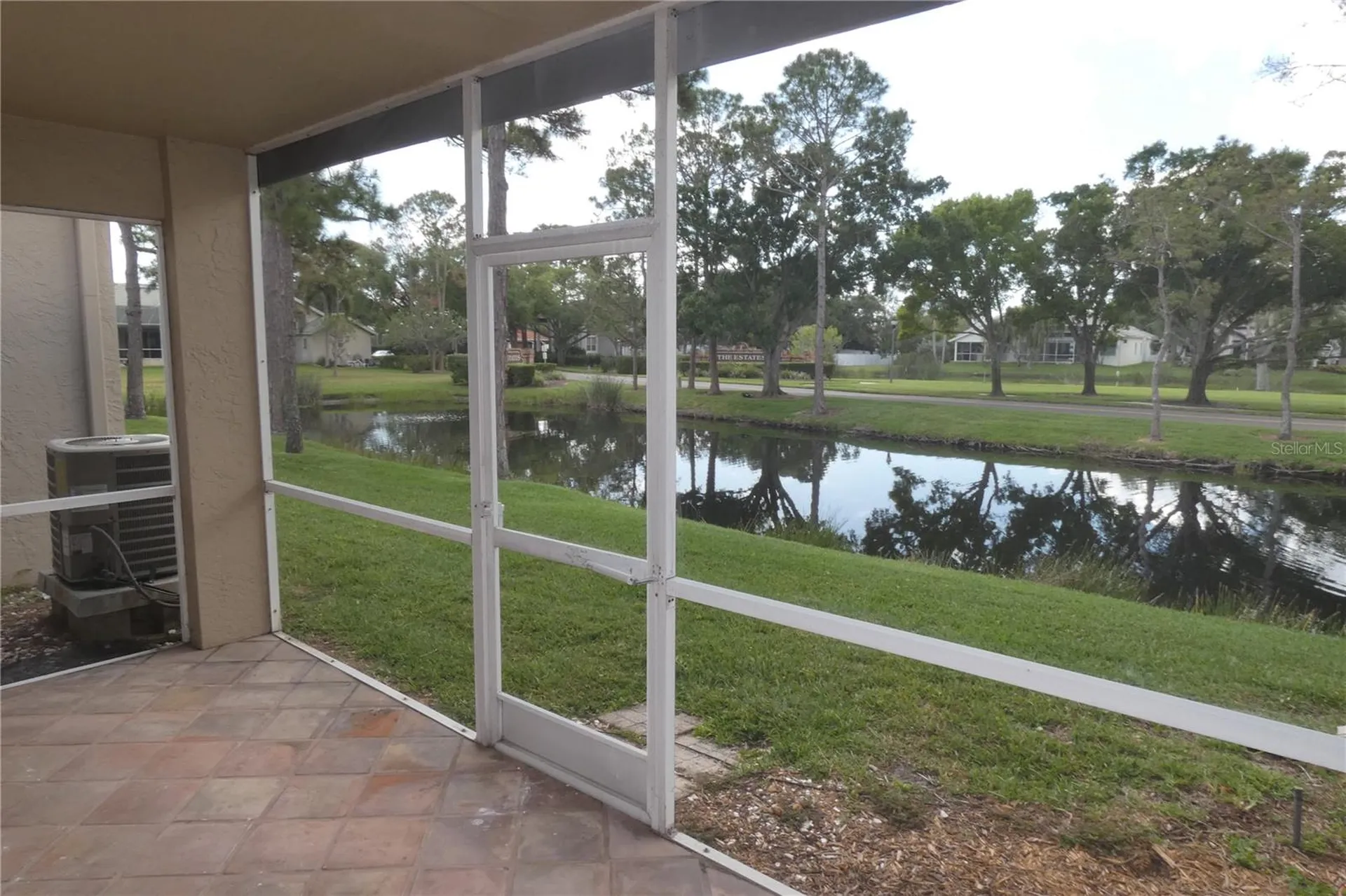 617 Segovia Court NE St Petersburg FL 33703