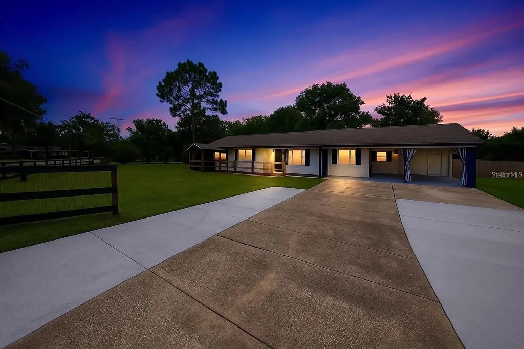 2304 Country Club Road Eustis FL 32726