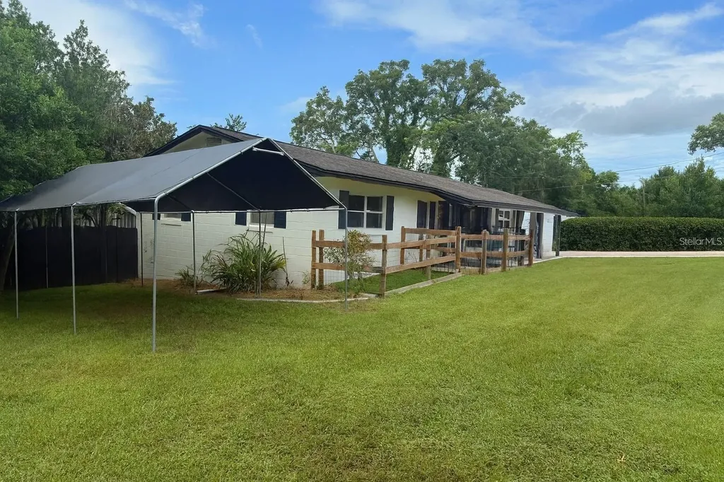 2304 Country Club Road Eustis FL 32726