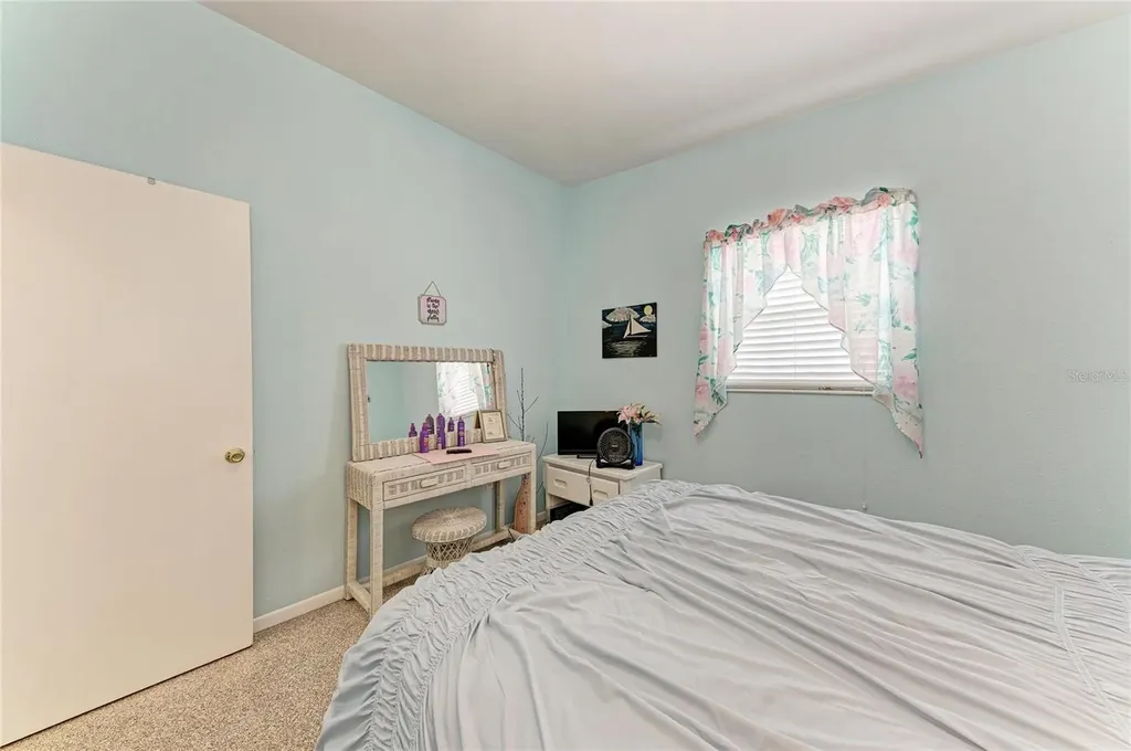 2564 Wood Street Sarasota FL 34237