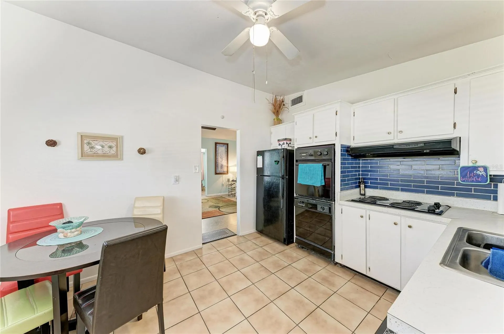 2564 Wood Street Sarasota FL 34237