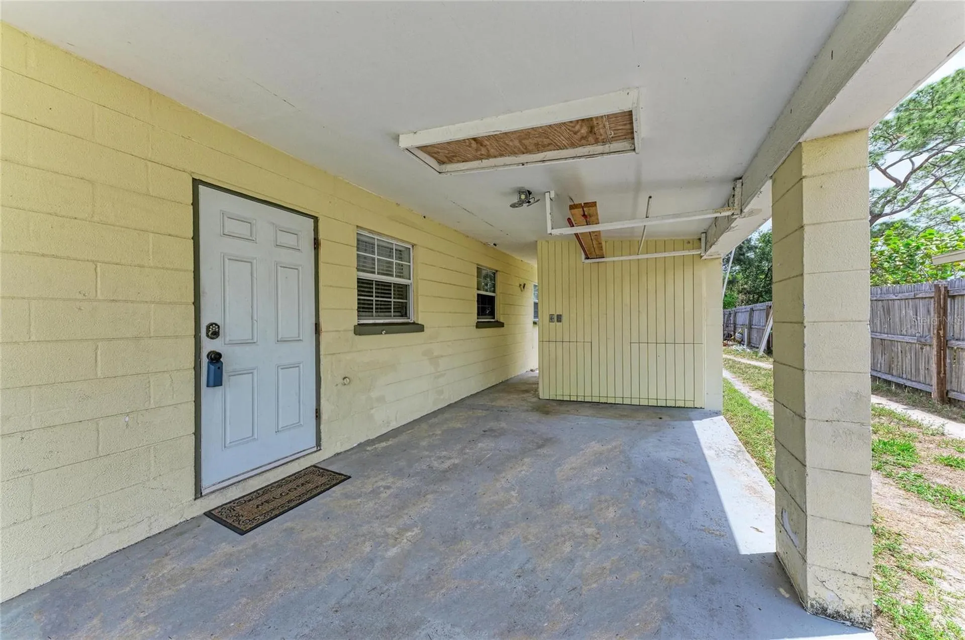 2564 Wood Street Sarasota FL 34237