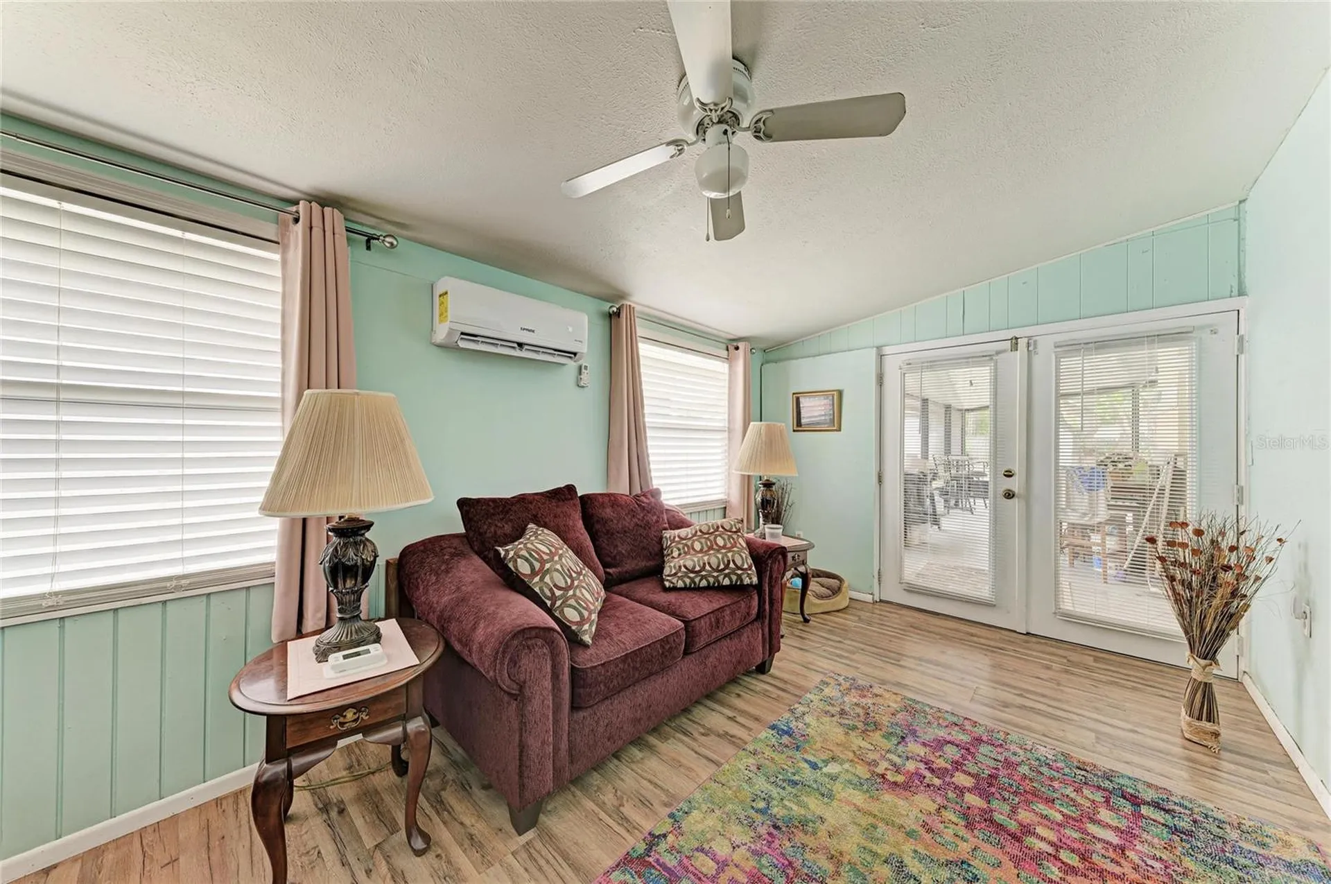 2564 Wood Street Sarasota FL 34237