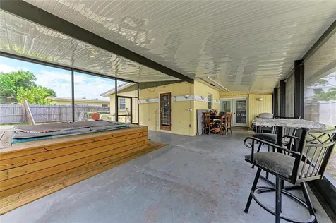 2564 Wood Street Sarasota FL 34237