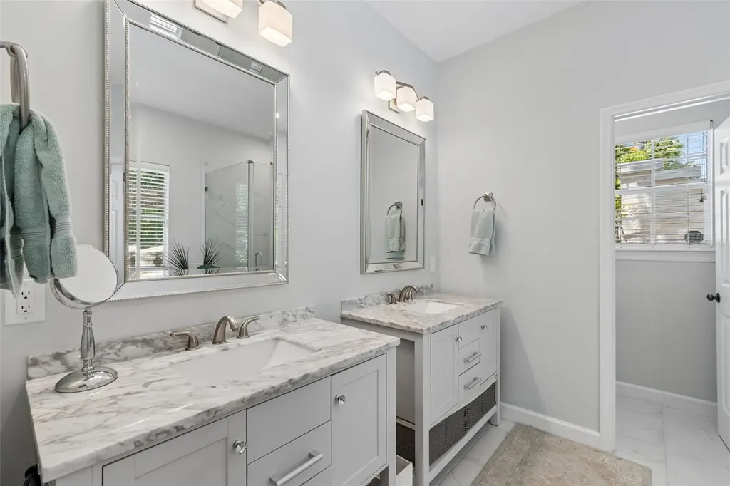 2941 W Bayshore Court Tampa FL 33611