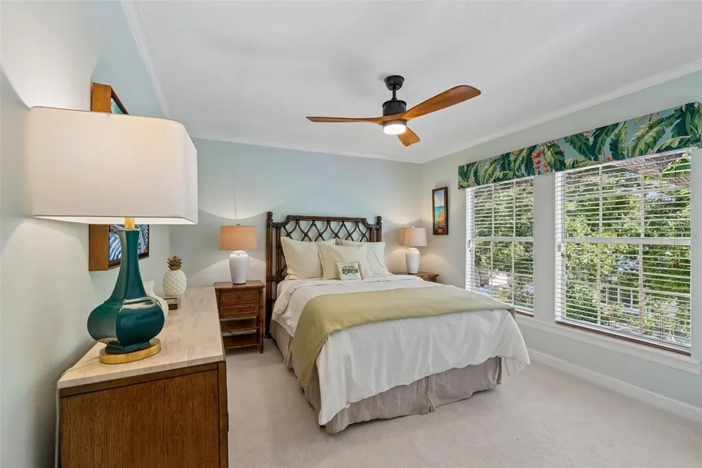2941 W Bayshore Court Tampa FL 33611