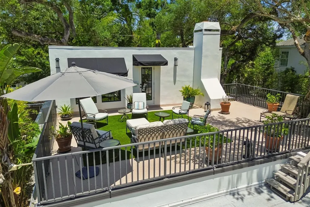 2941 W Bayshore Court Tampa FL 33611