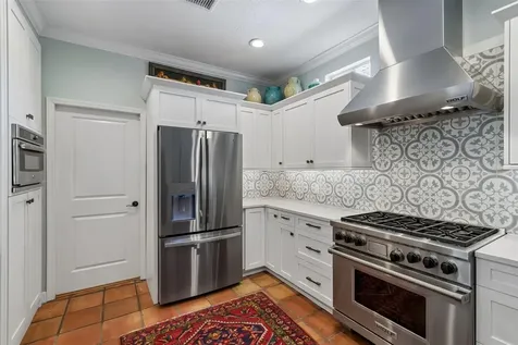 2941 W Bayshore Court Tampa FL 33611