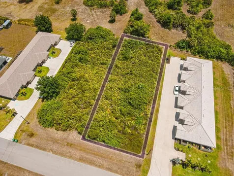 18 Donlon Drive Rotonda West FL 33947