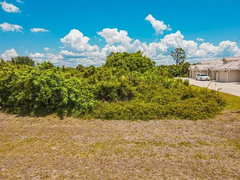 18 Donlon Drive Rotonda West FL 33947