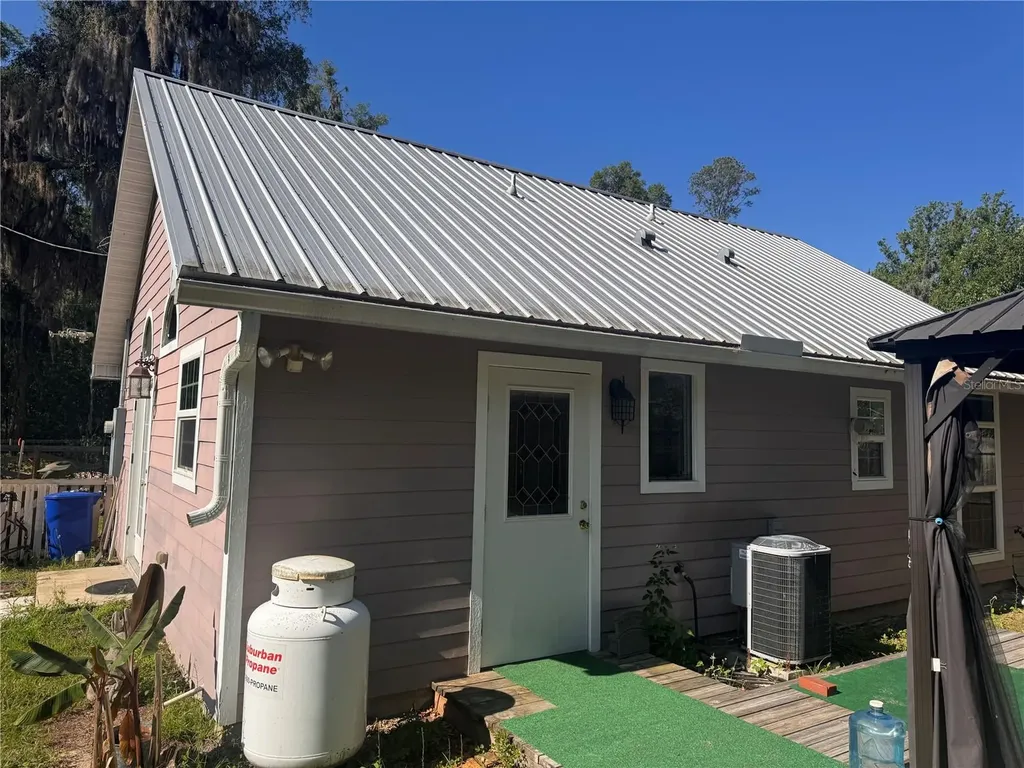 103 Grove Street Melrose FL 32666