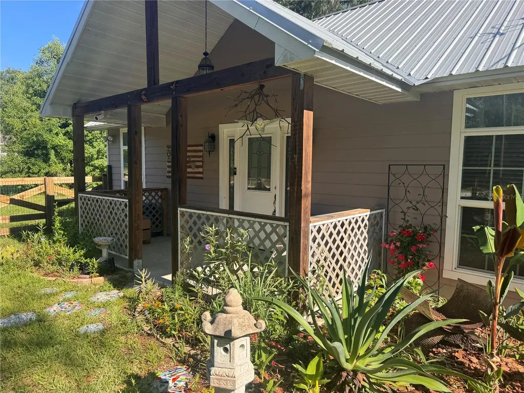 103 Grove Street Melrose FL 32666