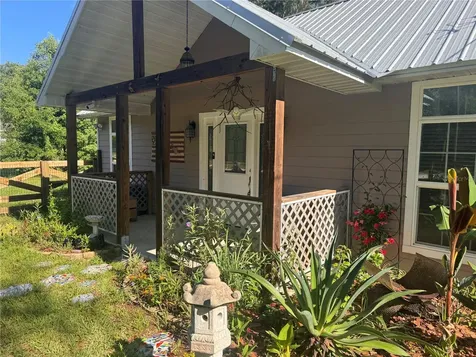 103 Grove Street Melrose FL 32666