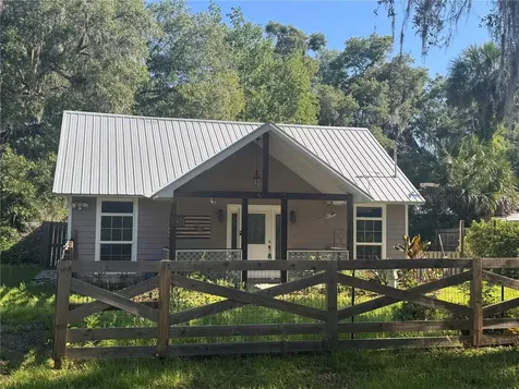 103 Grove Street Melrose FL 32666