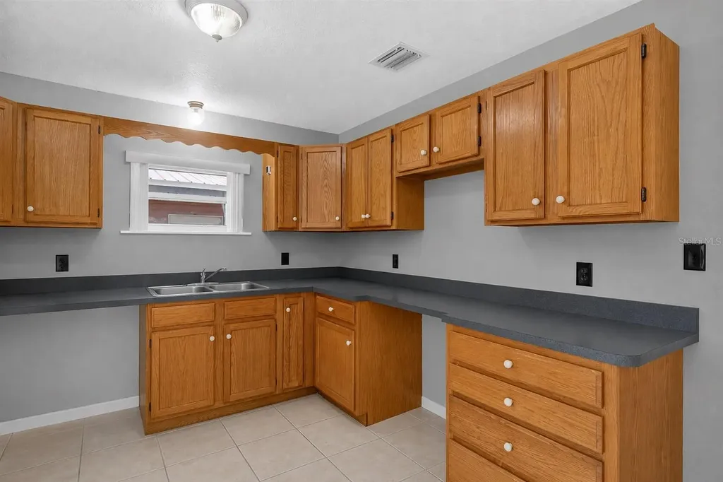 2710 Westside Drive Leesburg FL 34748