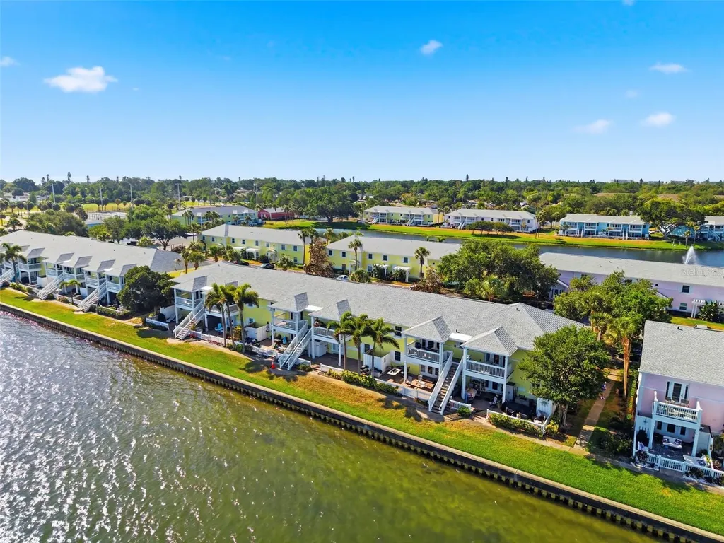201 Pompano Drive SE St Petersburg FL 33705