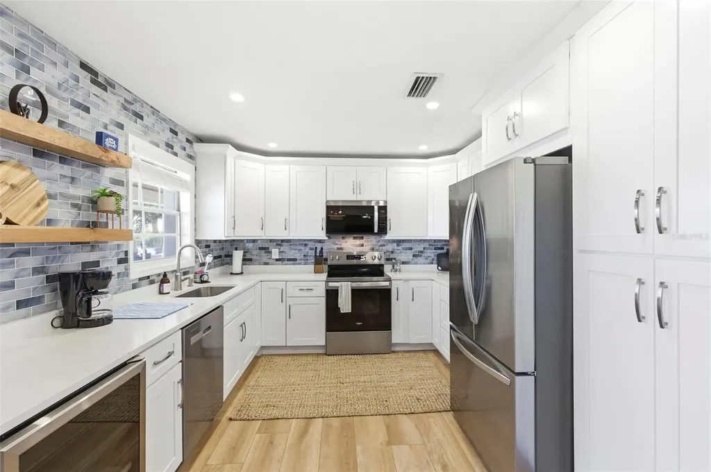 201 Pompano Drive SE St Petersburg FL 33705