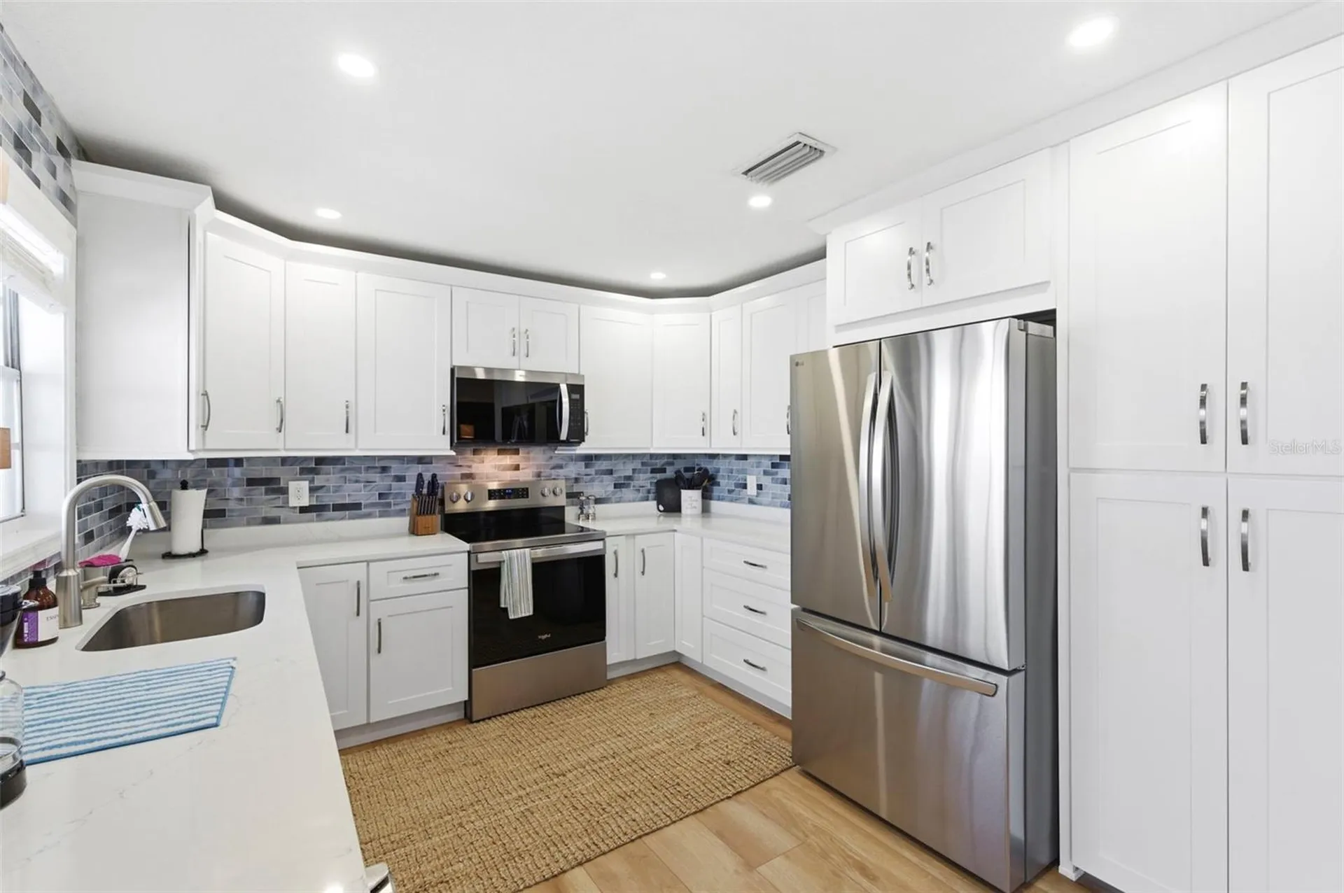 201 Pompano Drive SE St Petersburg FL 33705