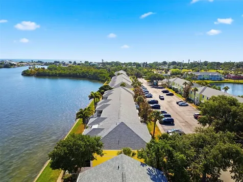 201 Pompano Drive SE St Petersburg FL 33705