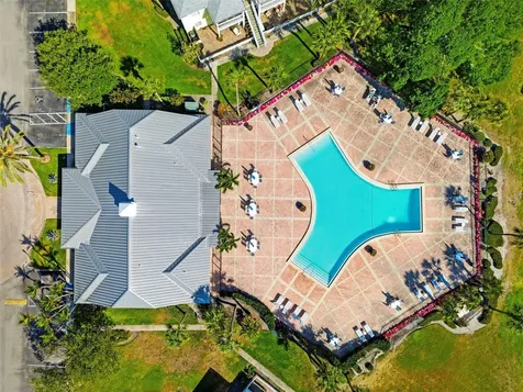 201 Pompano Drive SE St Petersburg FL 33705