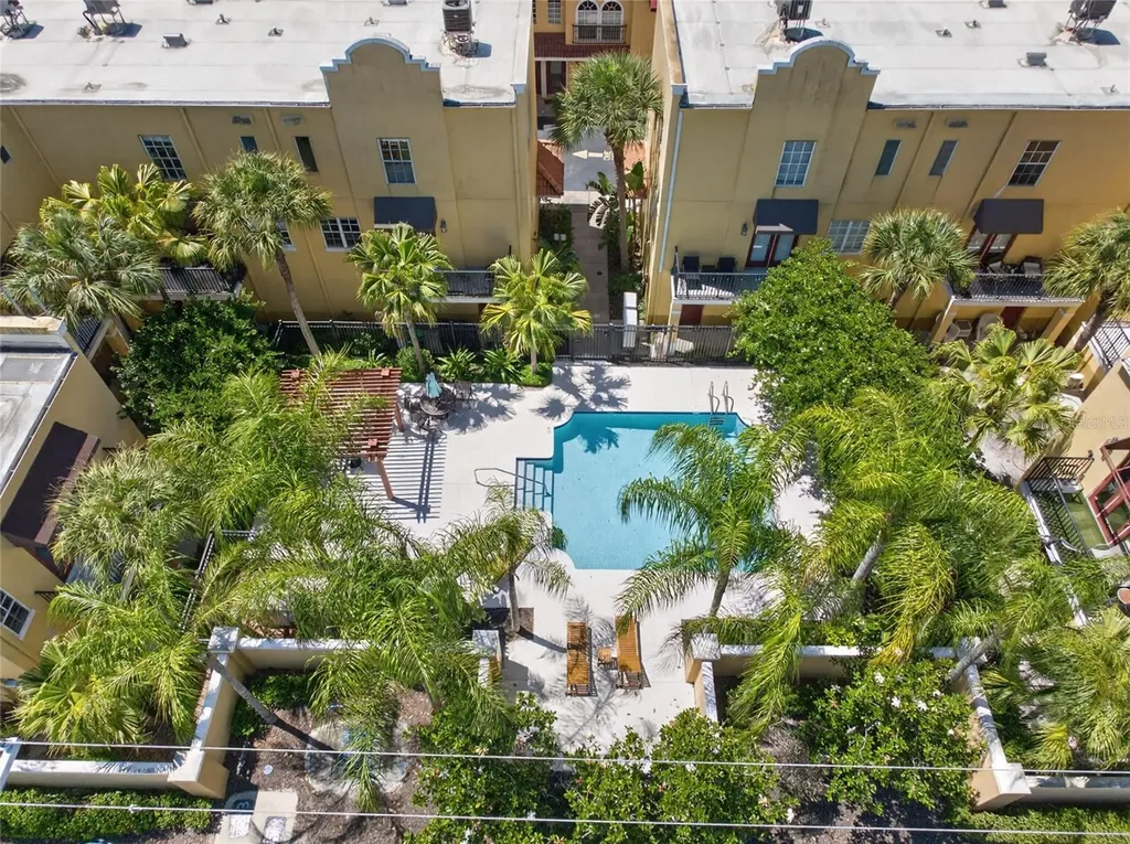 3322 Las Campos Place Tampa FL 33611