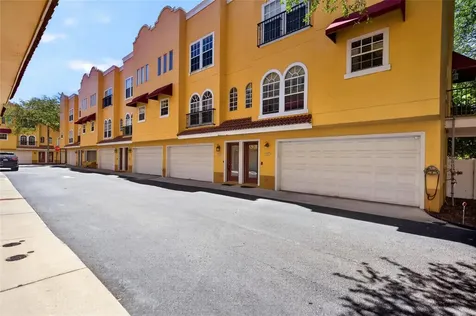 3322 Las Campos Place Tampa FL 33611