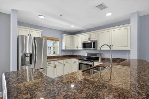 3322 Las Campos Place Tampa FL 33611