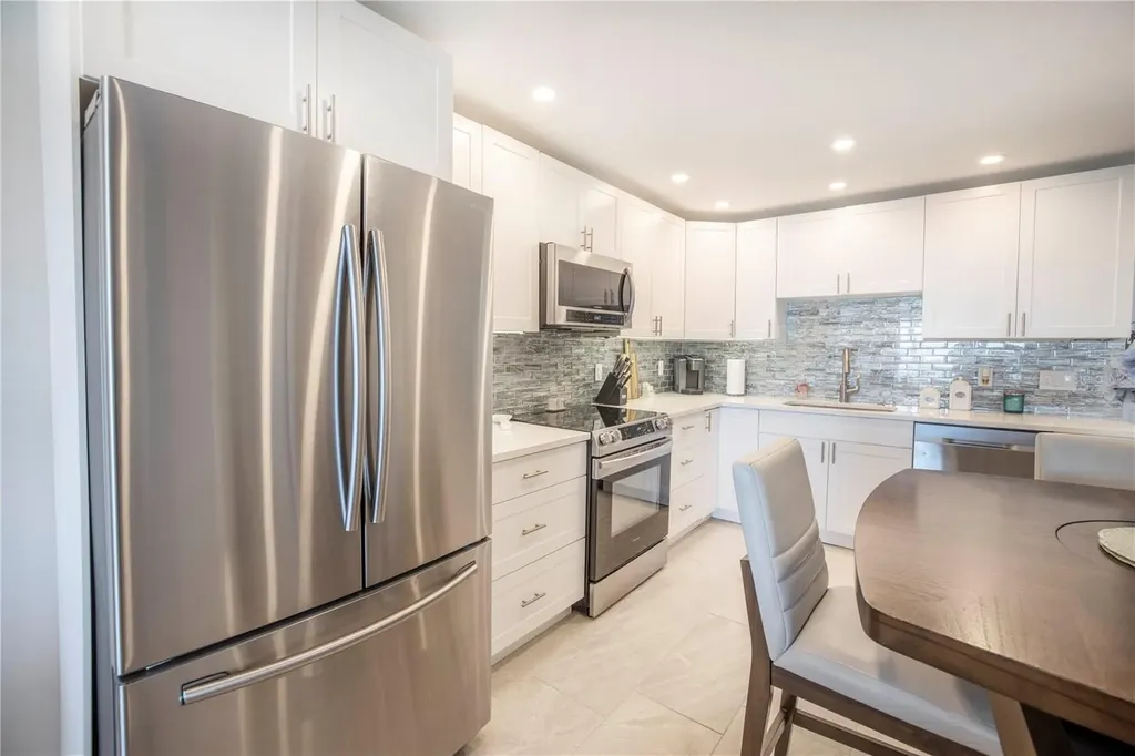 7300 Sun Island Drive S South Pasadena FL 33707