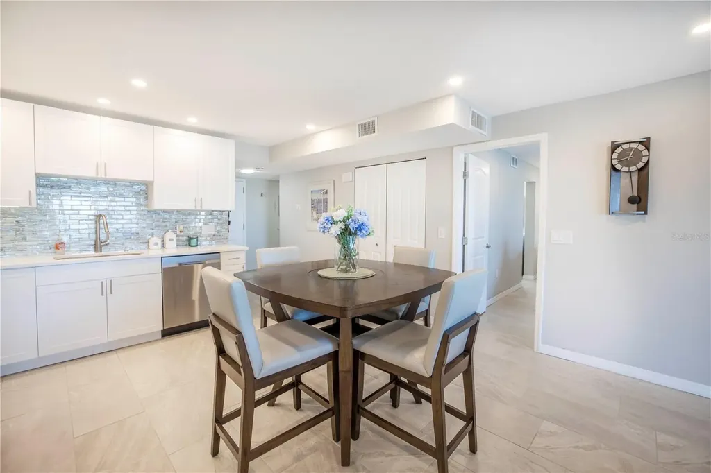 7300 Sun Island Drive S South Pasadena FL 33707