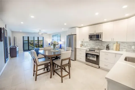 7300 Sun Island Drive S South Pasadena FL 33707